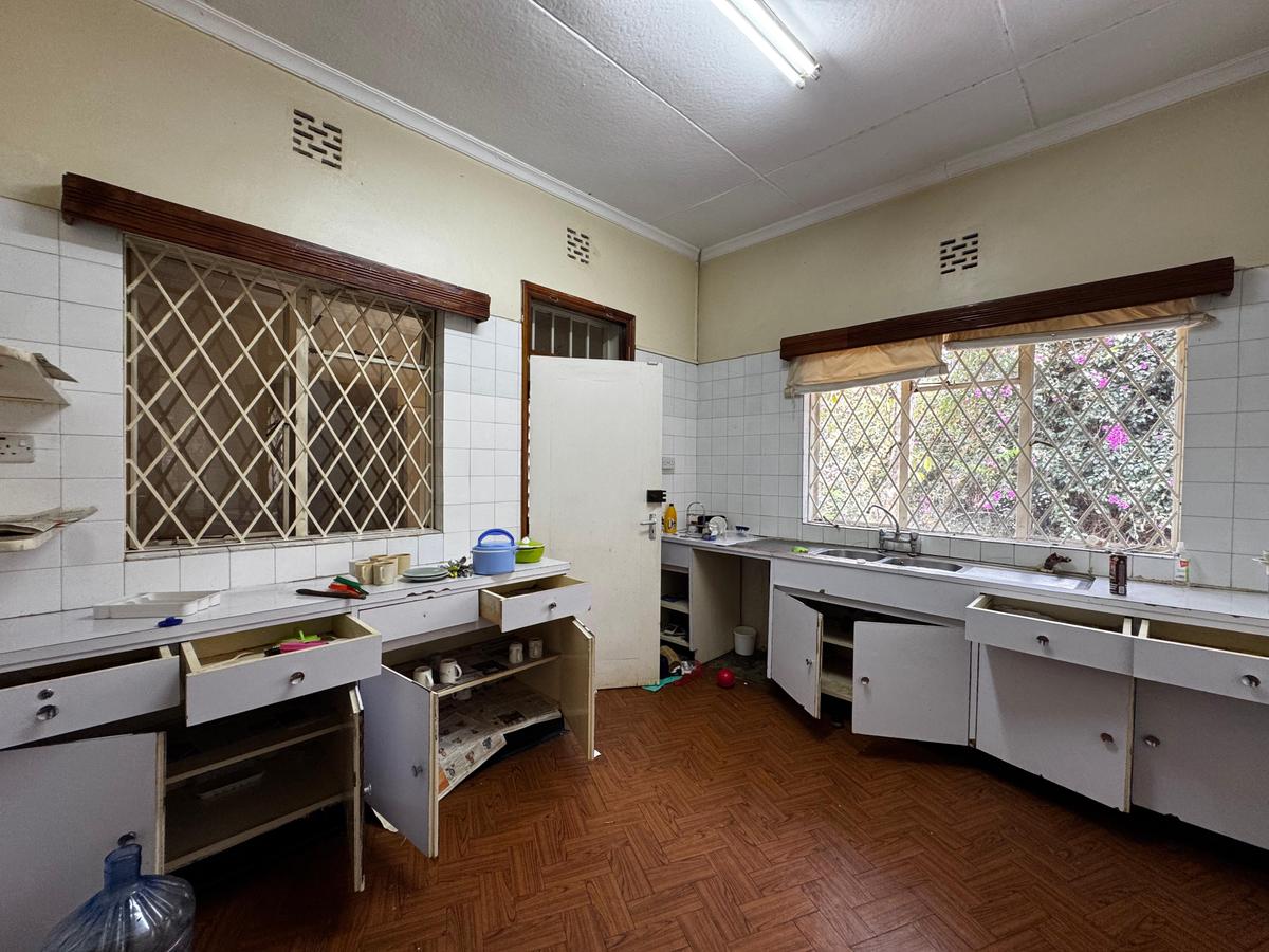 1 ac Commercial Property with Parking in Riverside - 3