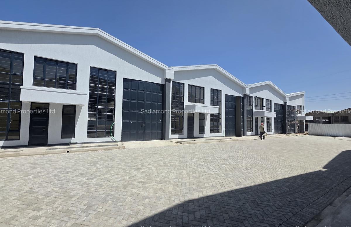 Warehouse with Parking at North Airport Road - 3