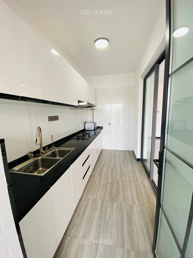 2 Bed Apartment with En Suite in Kilimani - 3