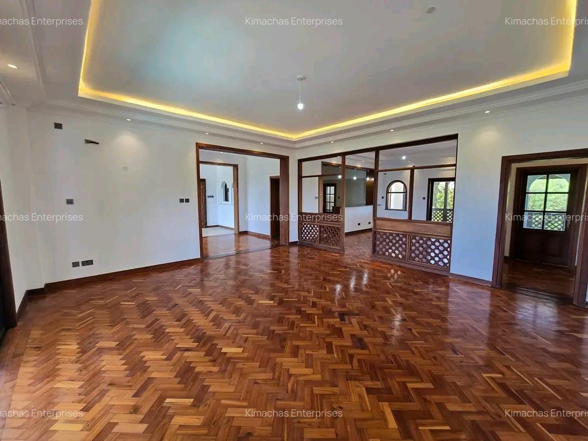 3 Bed Apartment with En Suite at Green Wood Drive - 7