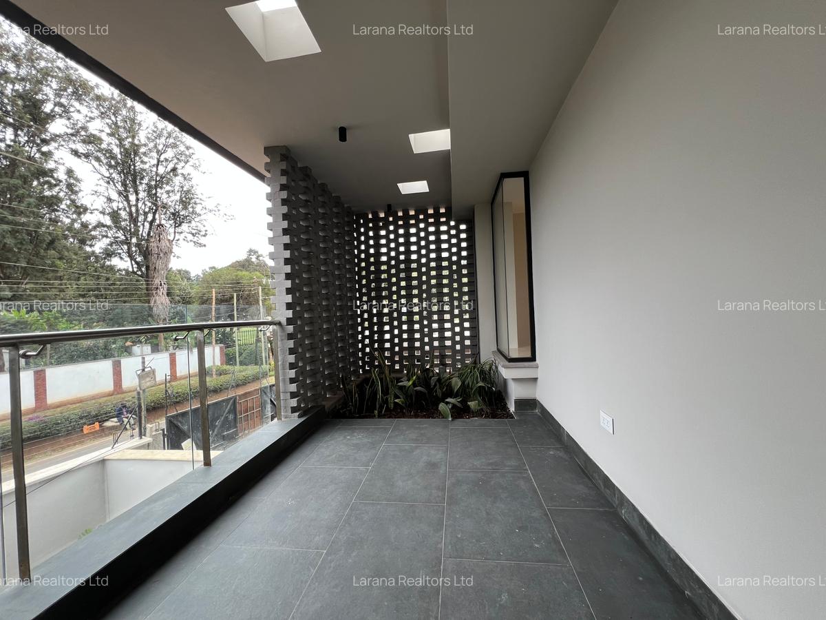 5 Bed Townhouse with En Suite at Grevillea Grove - 13