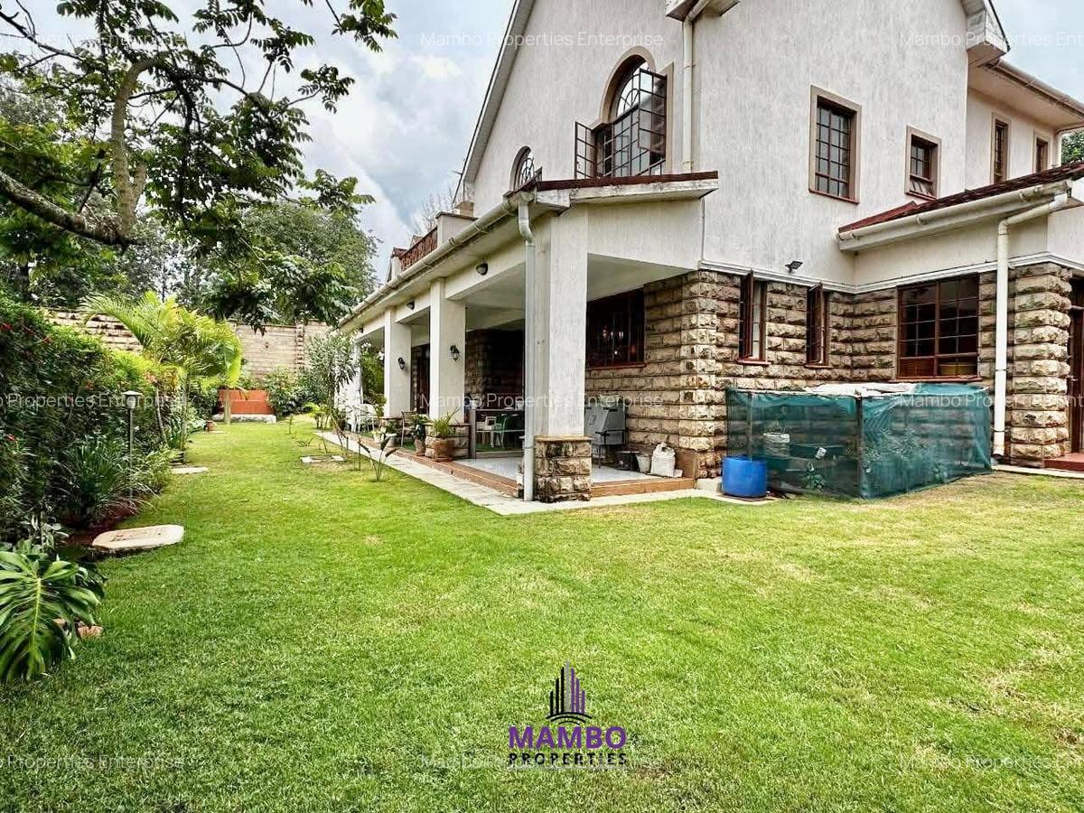 4 Bed Villa with En Suite at Rosslyn Lone Tree - 13