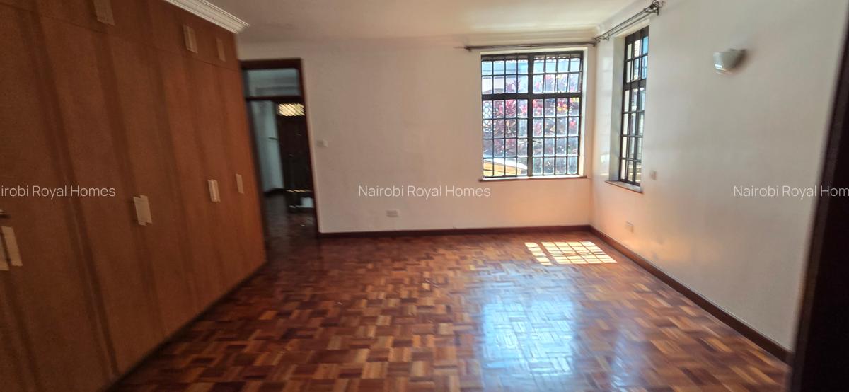 4 Bed House with En Suite at Convent Drive - 12