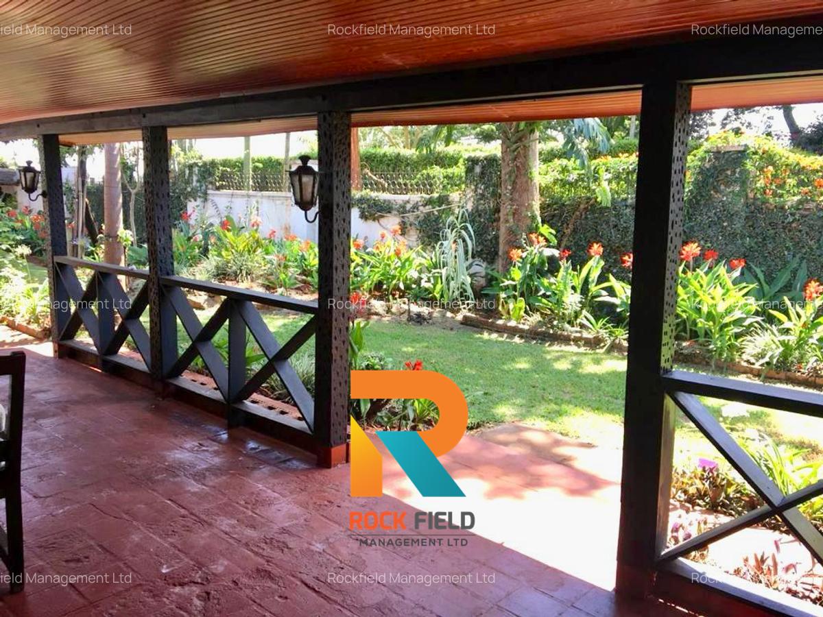 Serviced 2 Bed Apartment with En Suite in Gigiri - 19