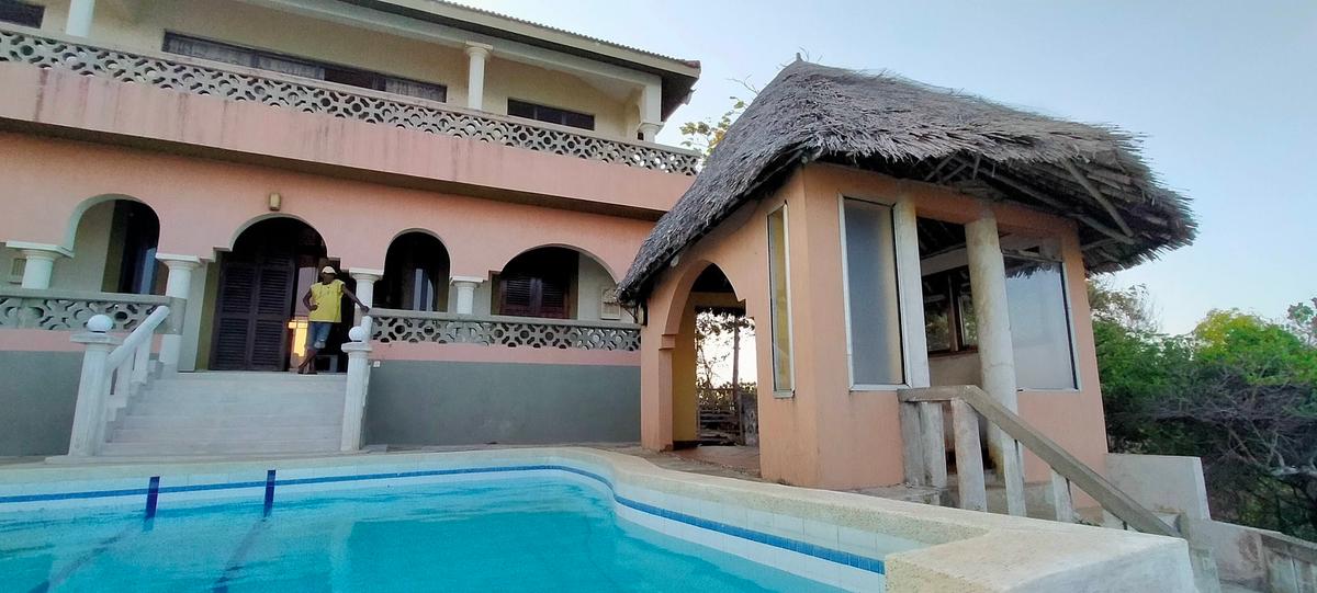 4 Bed Villa with En Suite in Kikambala - 10