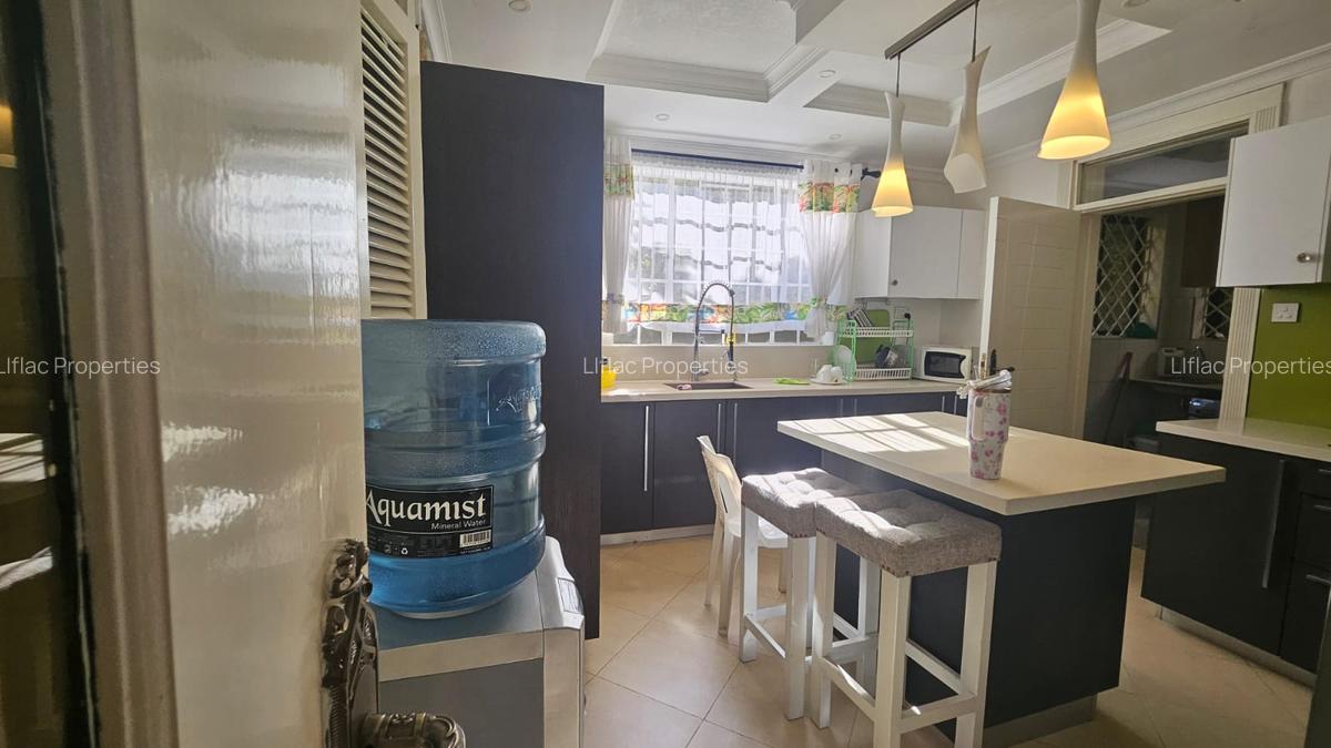4 Bed Townhouse with En Suite in Kiambu Road - 7
