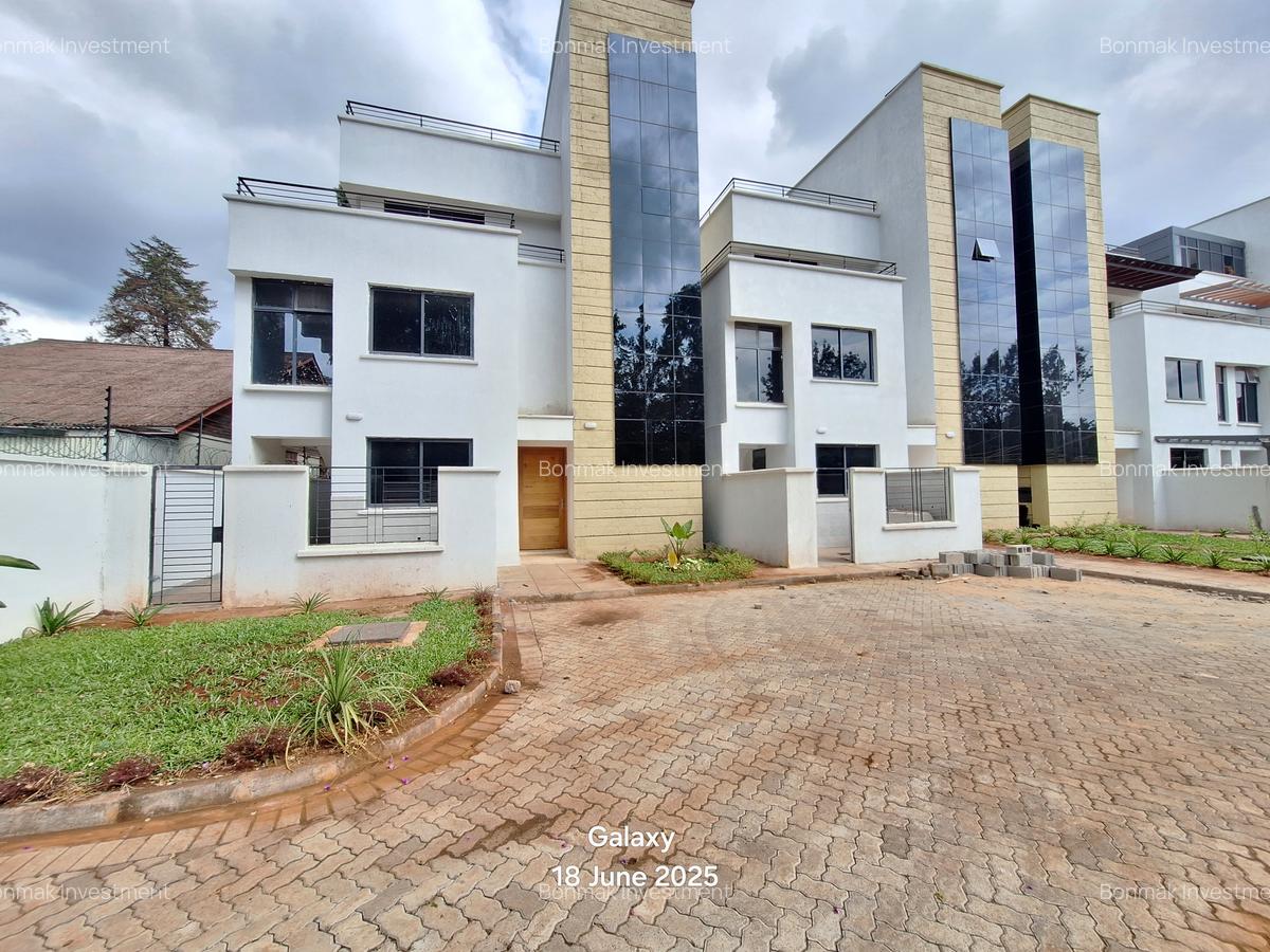 5 Bed Townhouse with En Suite at Convent Drive - 8