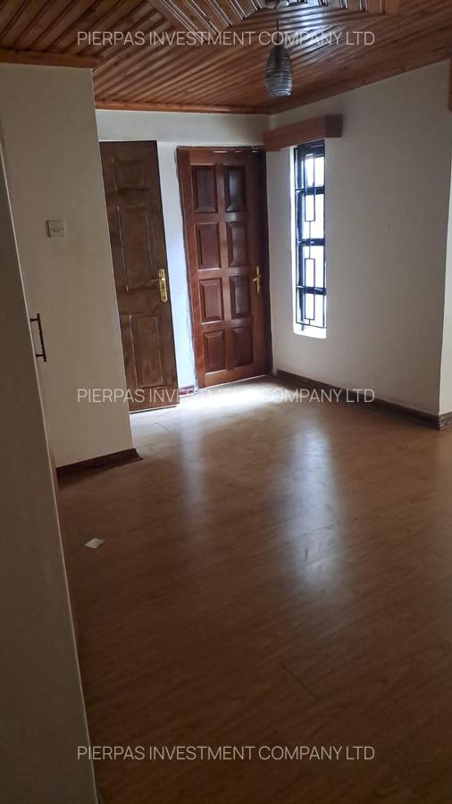 5 Bed Townhouse with En Suite in Runda - 8