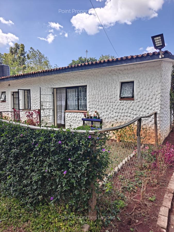 Bedsitter in Karen - 2