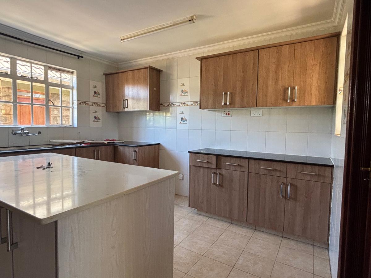 4 Bed Villa with En Suite in Kiambu Road - 18
