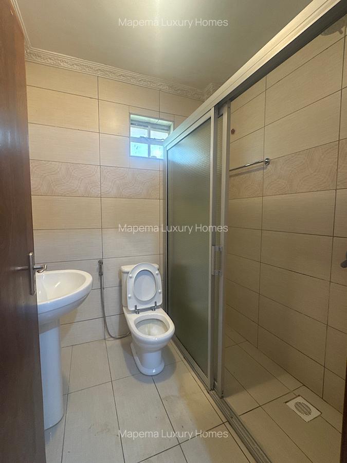 5 Bed House with En Suite at Hardy Area - 6