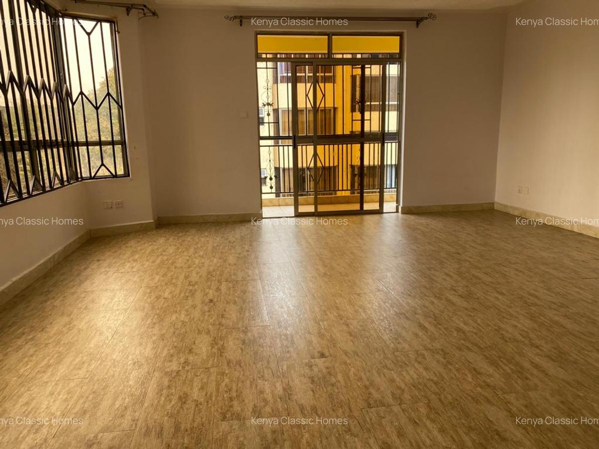 6 Bed Apartment with En Suite at Lavington - 12