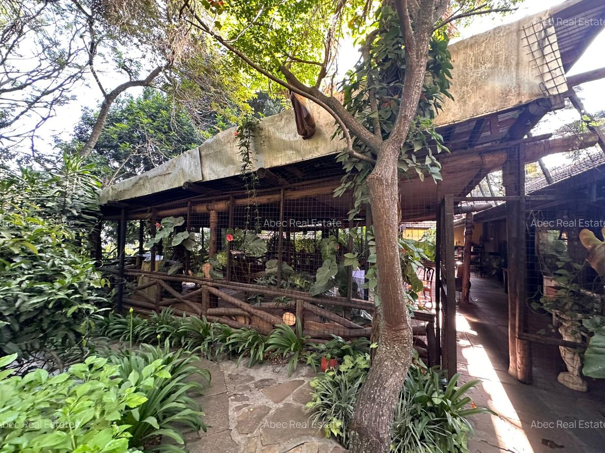 4 Bed House with En Suite in Muthaiga - 15