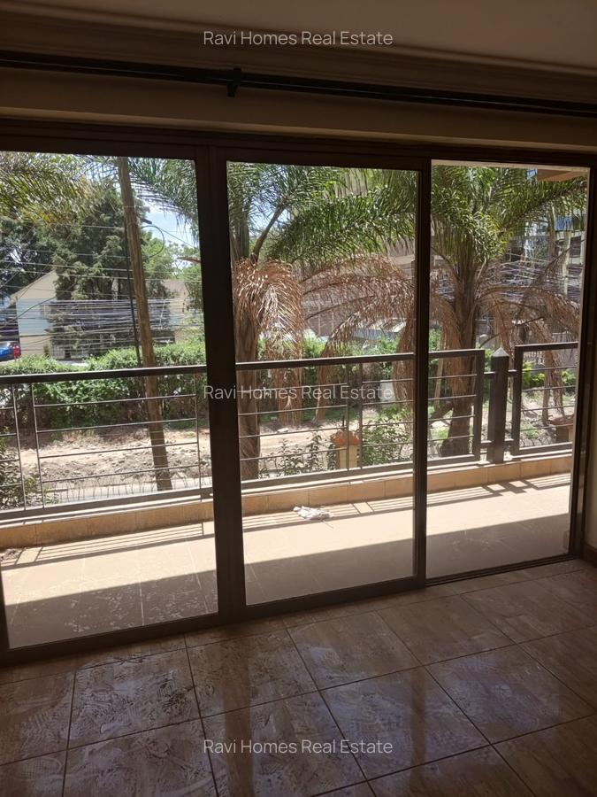 4 Bed Apartment with En Suite in Kilimani - 17