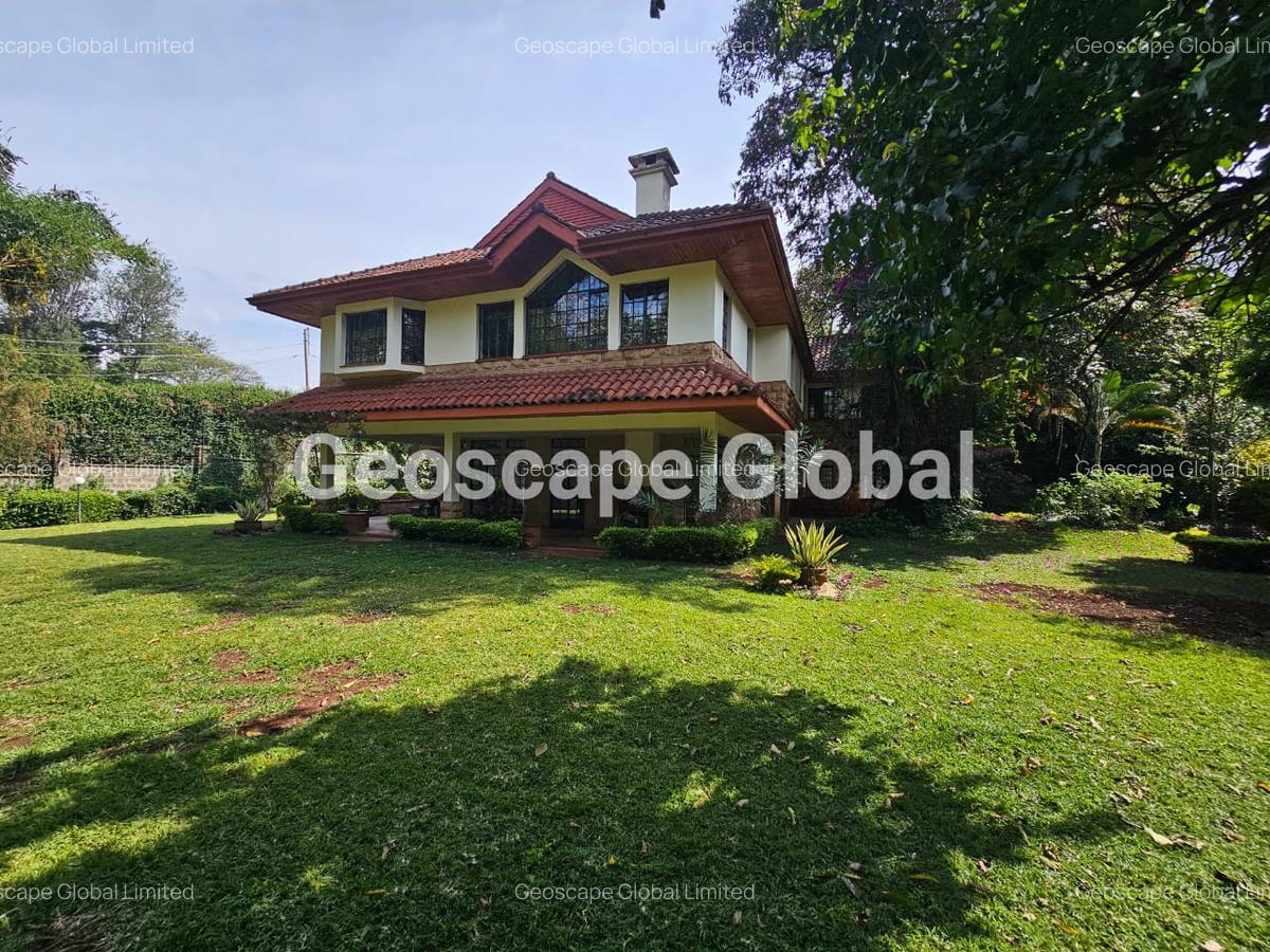 5 Bed House with En Suite in Rosslyn - 3