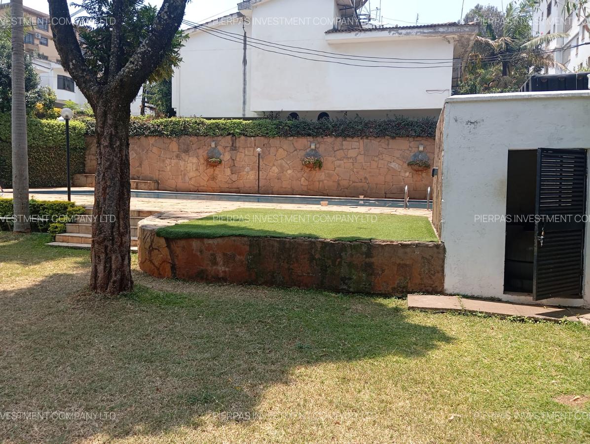 5 Bed Townhouse with En Suite in Riverside - 13