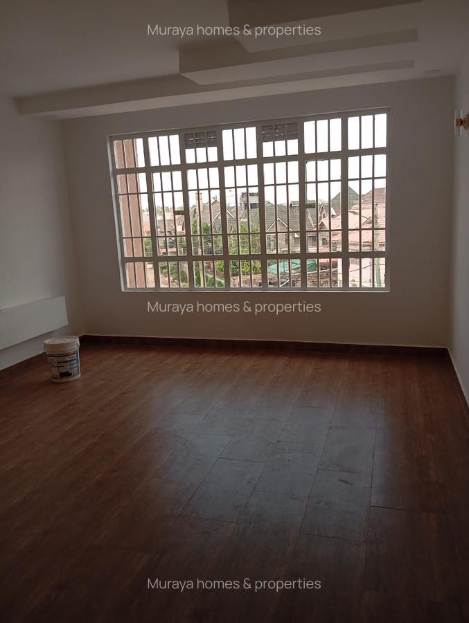 6 Bed House with En Suite at Membley - 4