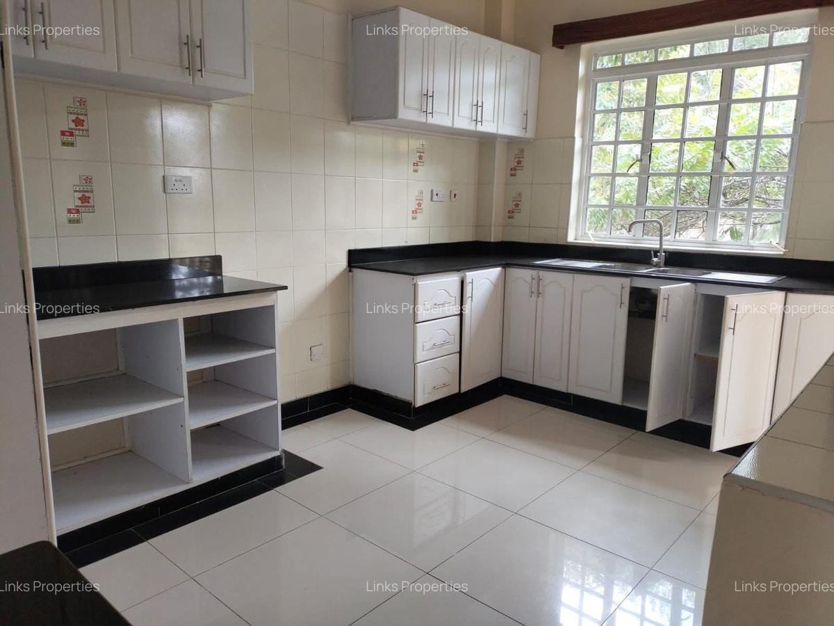 2 Bed Apartment with En Suite at Hardy Area - 2
