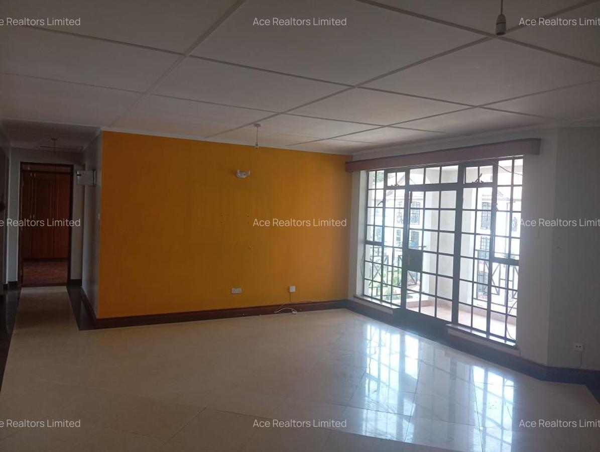 3 Bed Apartment with En Suite at Valley Arcade - 3