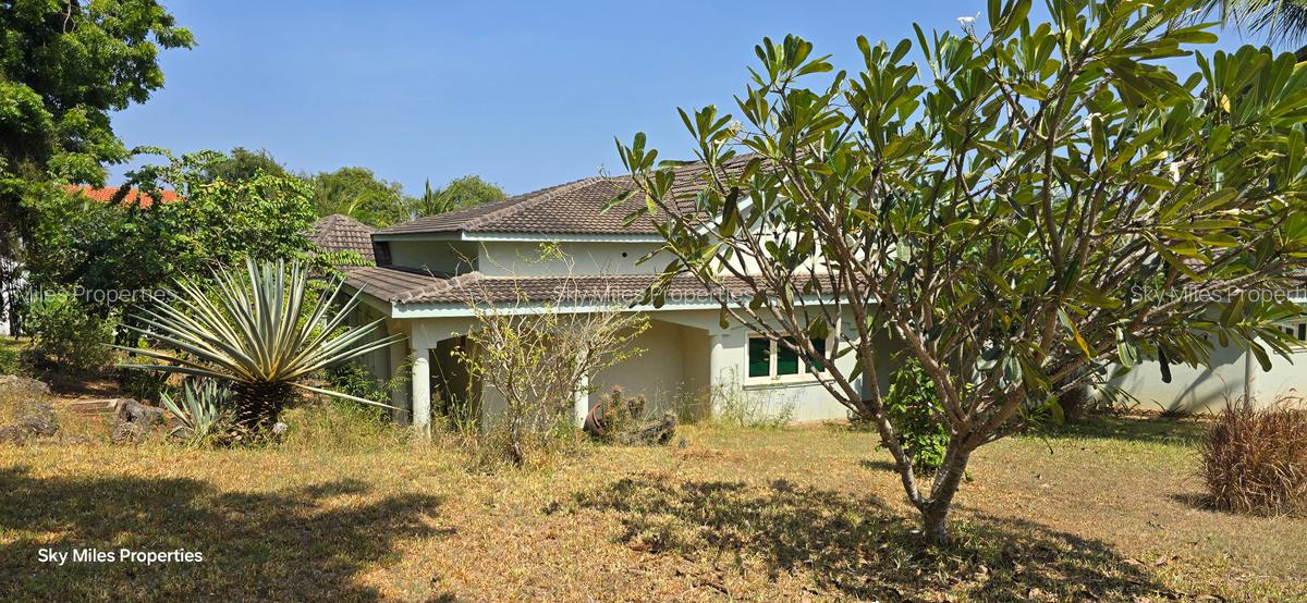 5 Bed Villa with En Suite at Vipingo - 19