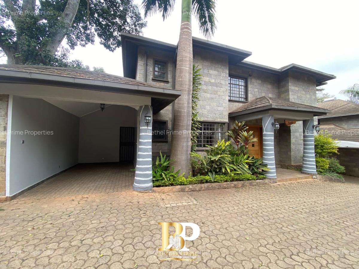 4 Bed Townhouse with En Suite in Spring Valley - 1