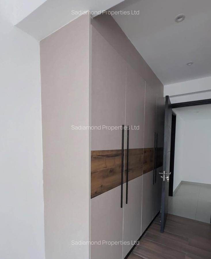 2 Bed Apartment with En Suite in General Mathenge - 1