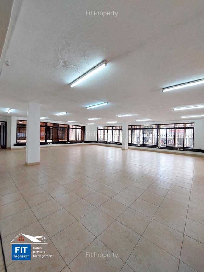 3,000 ft² Office with Backup Generator in Westlands Area - 11