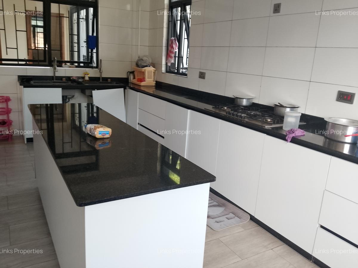 7 Bed Townhouse with En Suite at Ndege Road - 18