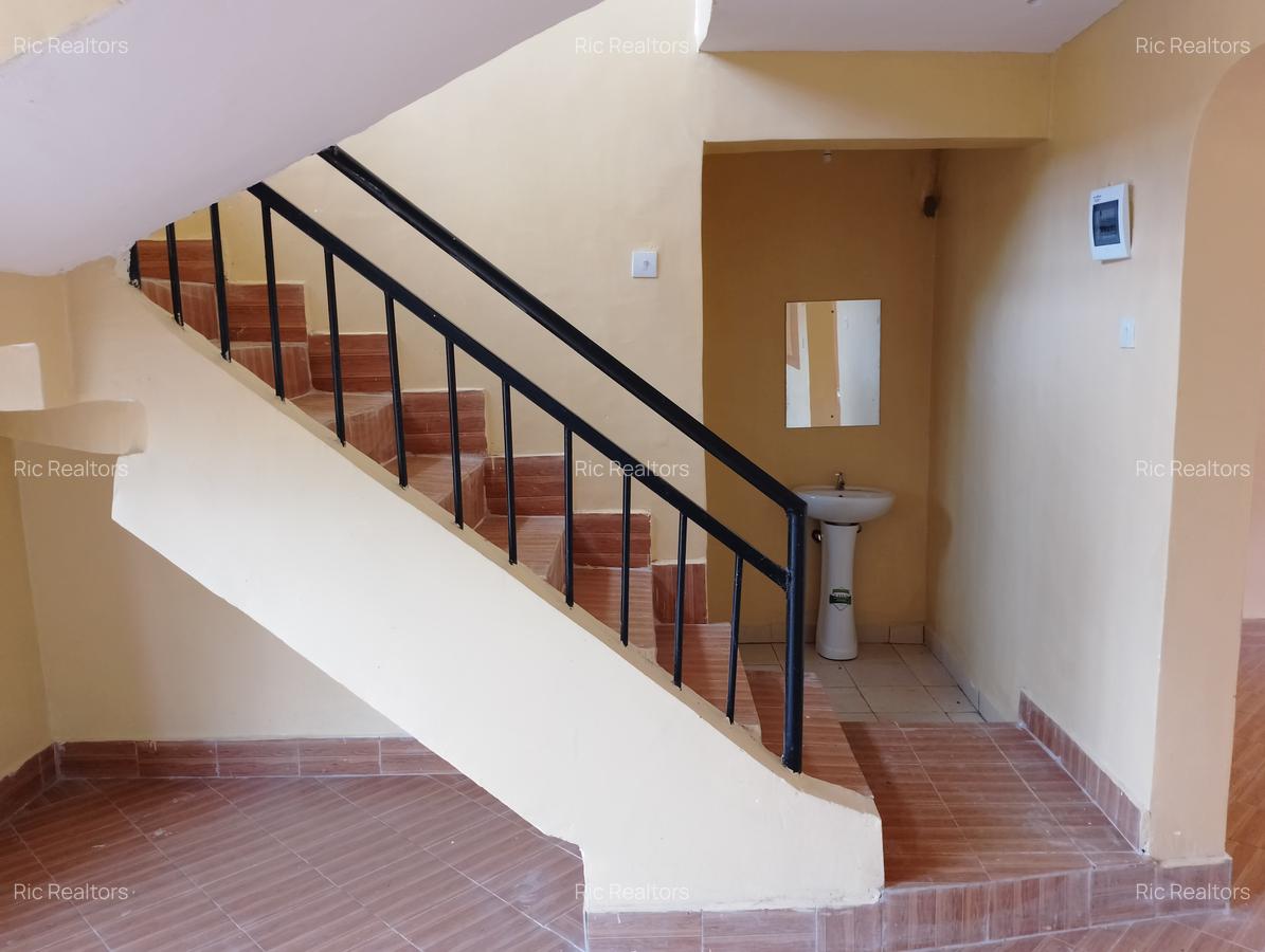 2 Bed House with Garden at Fairacres - 6