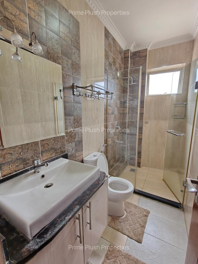 4 Bed Apartment with Swimming Pool in Riverside - 11