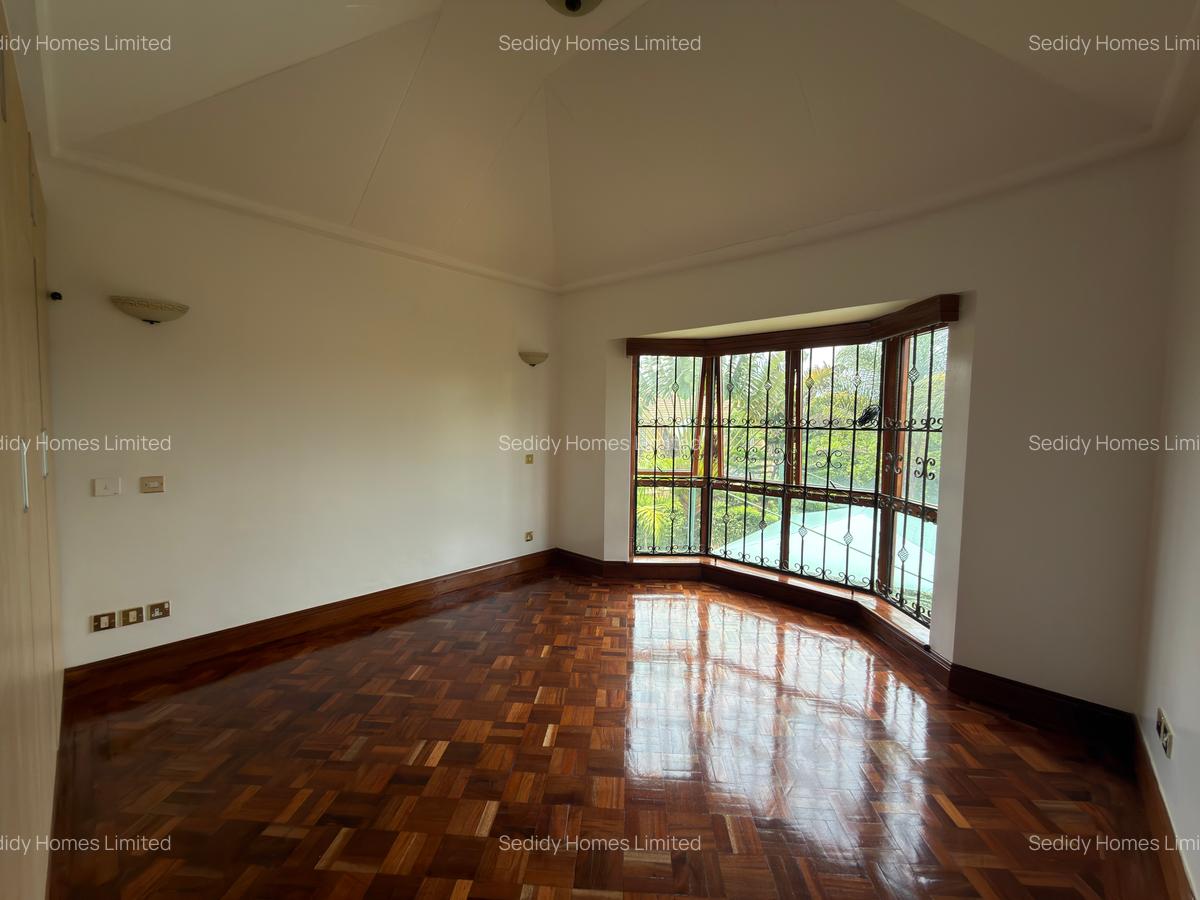 5 Bed Townhouse with En Suite in Runda - 13