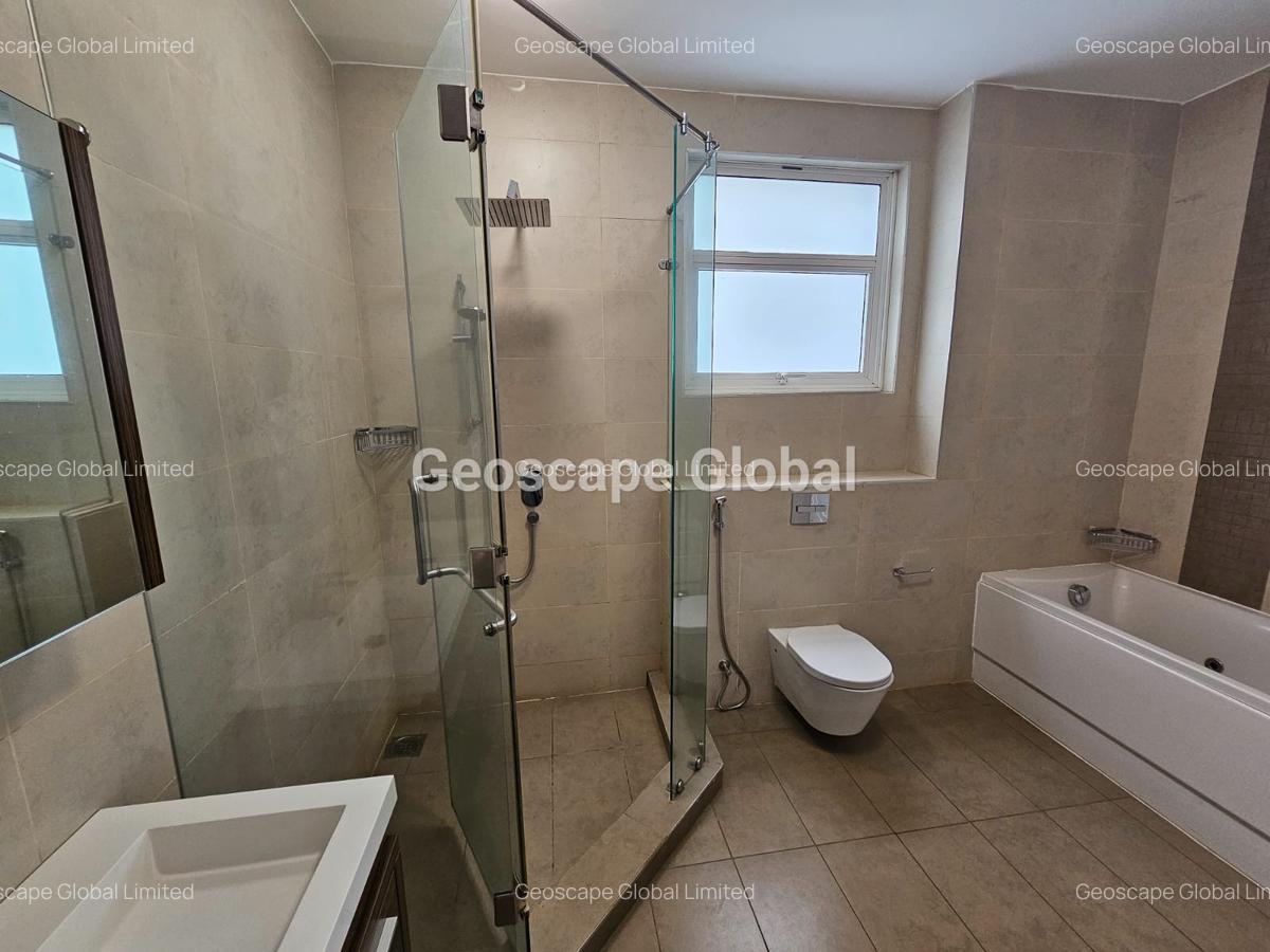 3 Bed Apartment with En Suite in Westlands Area - 10