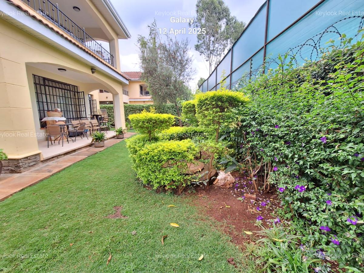 4 Bed Townhouse with En Suite at Lavington - 5