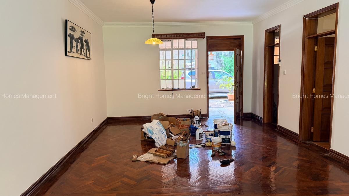Furnished 3 Bed Apartment with En Suite in Spring Valley - 8