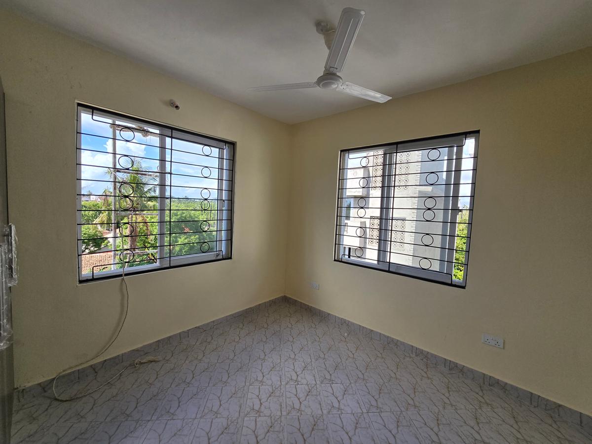 2 Bed Apartment with En Suite in Mtwapa - 10