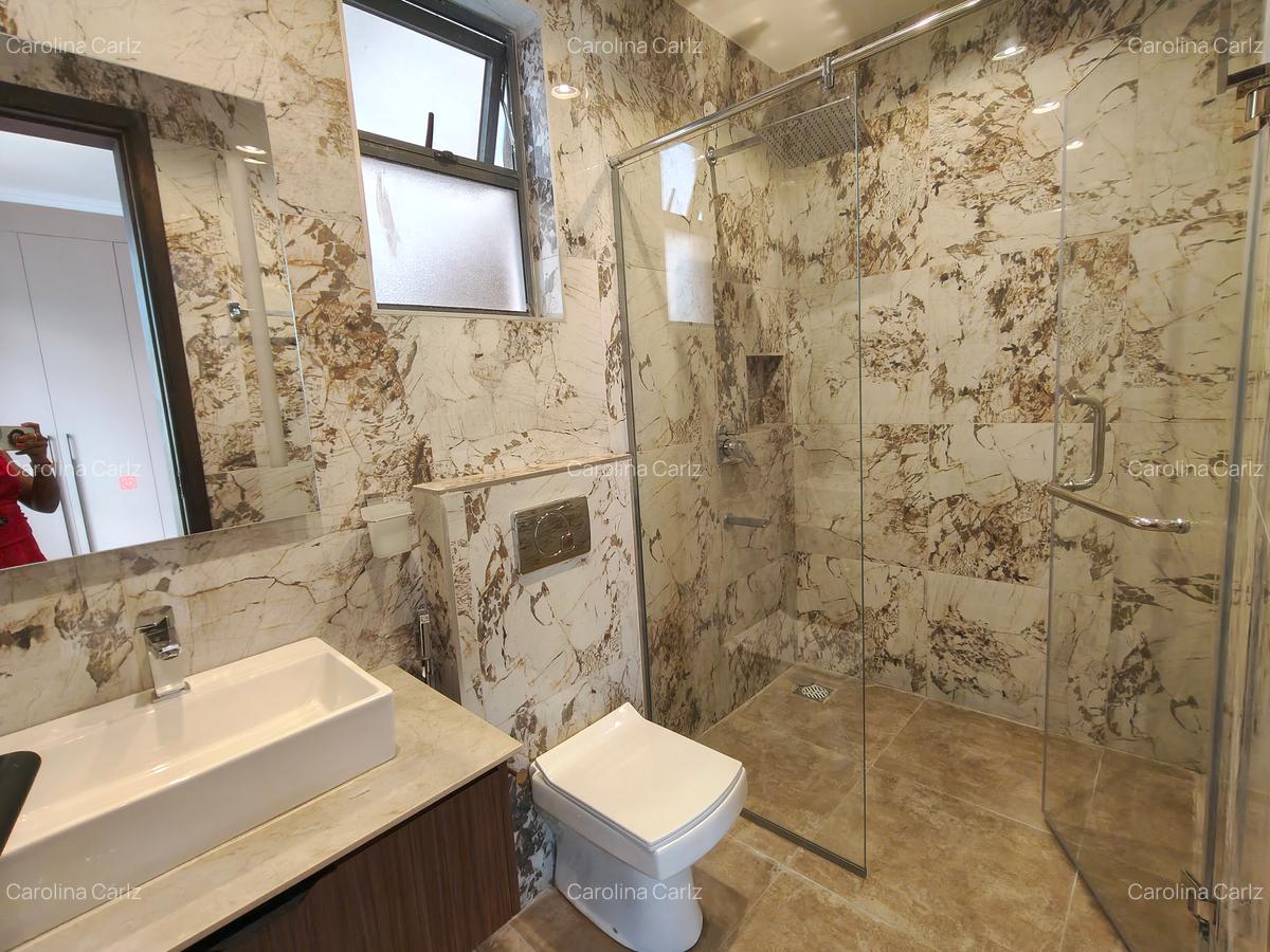 2 Bed Apartment with En Suite at Br - 11