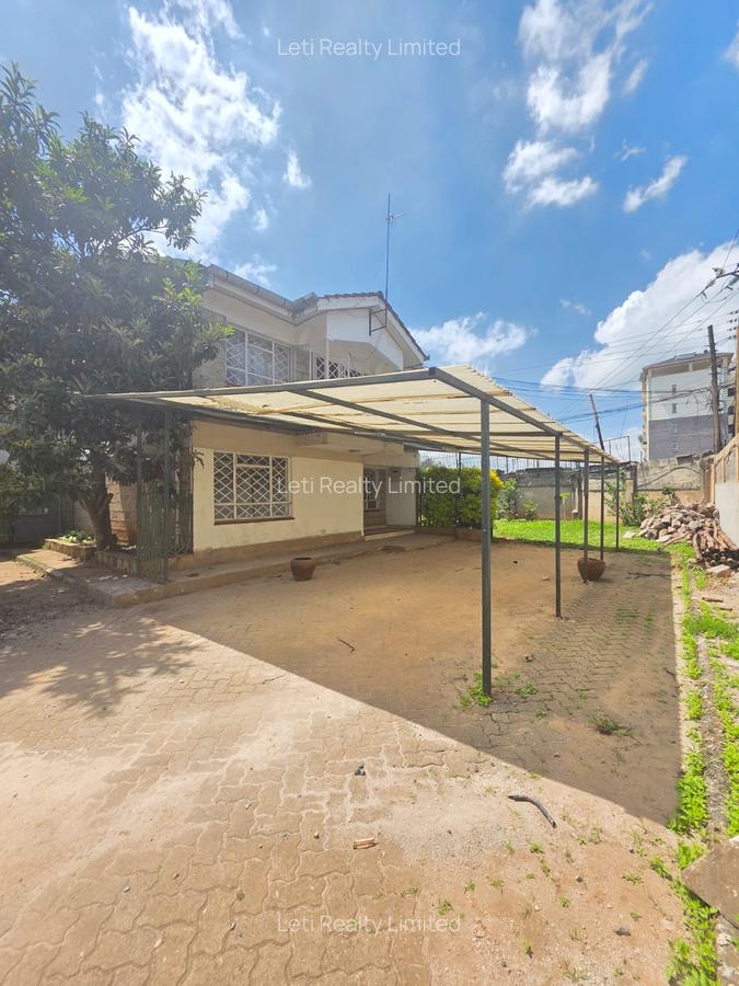 Commercial Property with Service Charge Included in Kilimani - 3