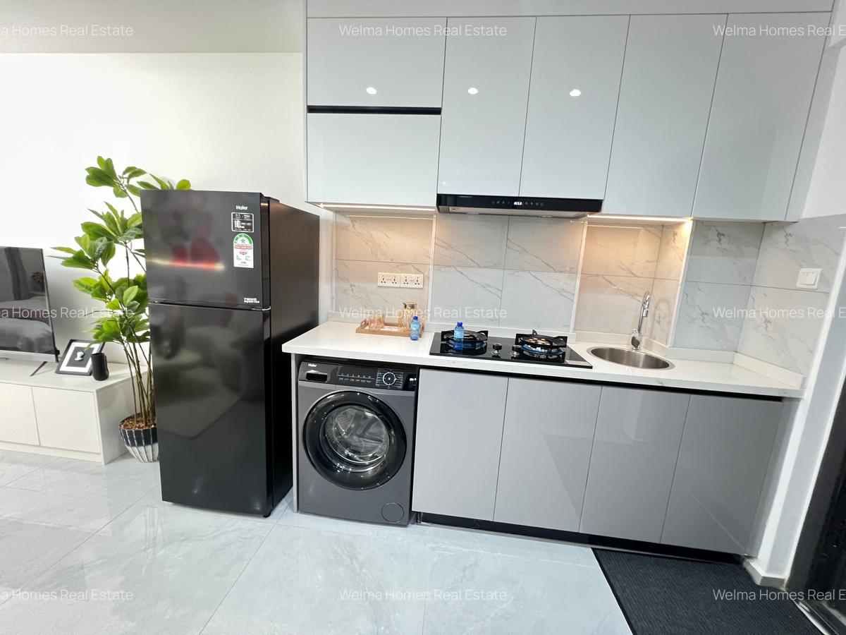 Studio Apartment with Swimming Pool in Kilimani - 7