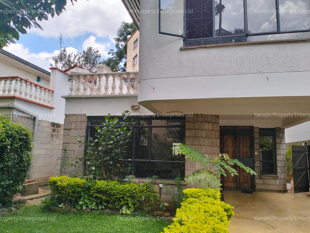 4 Bed Townhouse with En Suite in Lavington - 19