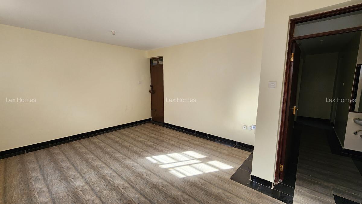 3 Bed Apartment with En Suite at Laiser - 15