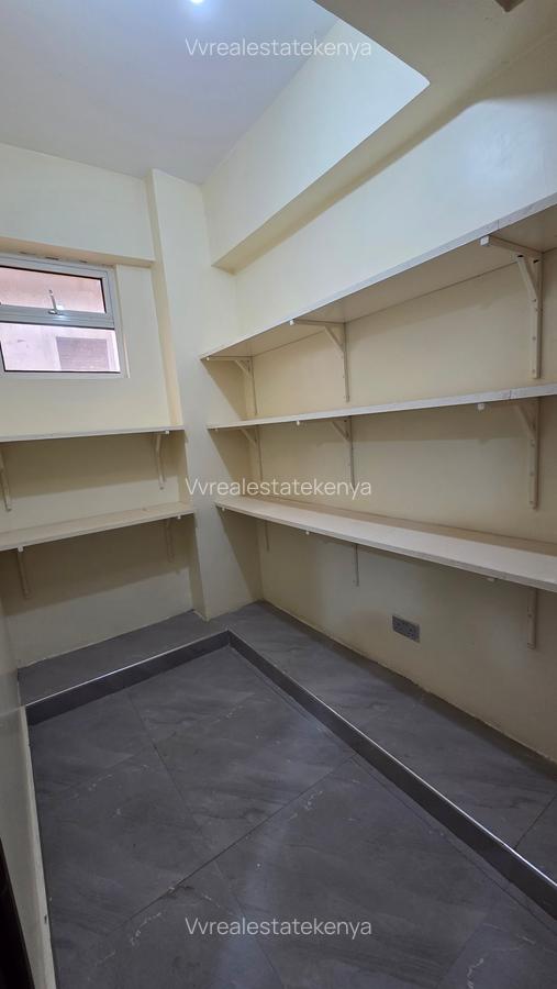 4 Bed Apartment with En Suite at 4Th Parklands - 7