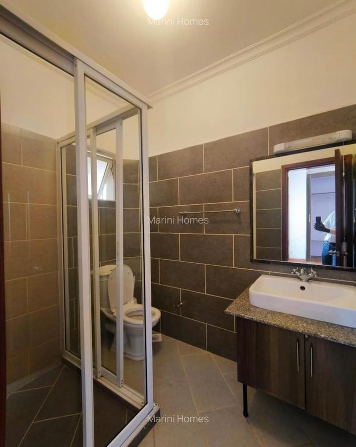 2 Bed Apartment with En Suite in Kilimani - 6