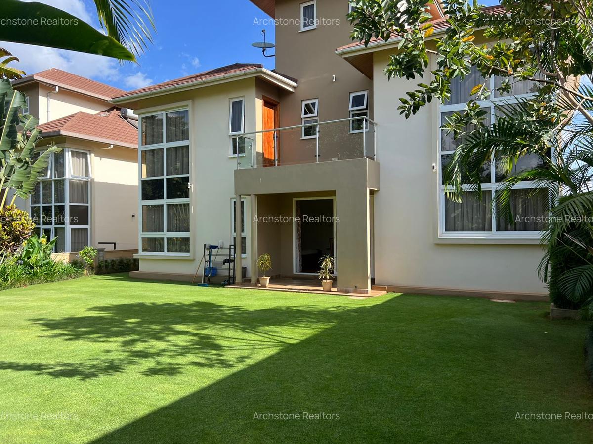 4 Bed Townhouse with Garden in Runda - 2