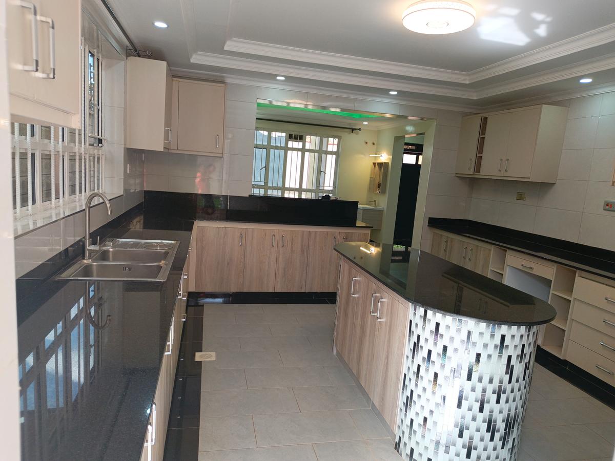 4 Bed Townhouse with En Suite in Ruiru - 4