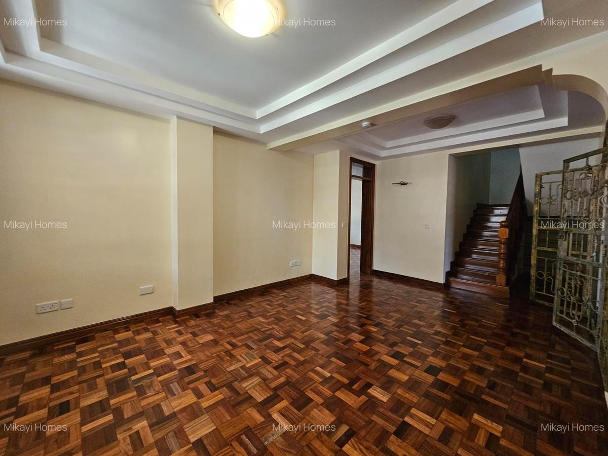 5 Bed Townhouse with En Suite in Kileleshwa - 7