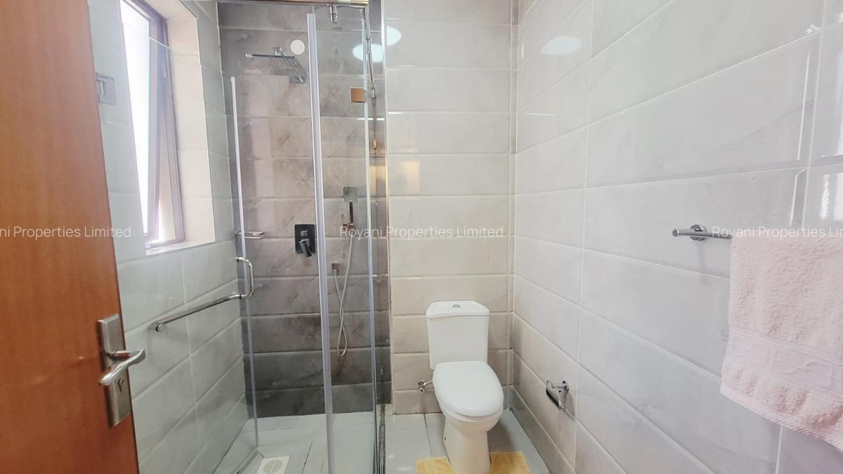 4 Bed House with En Suite in Runda - 12