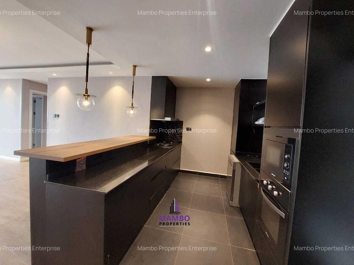 3 Bed Apartment with En Suite at Brookside Drive - 2