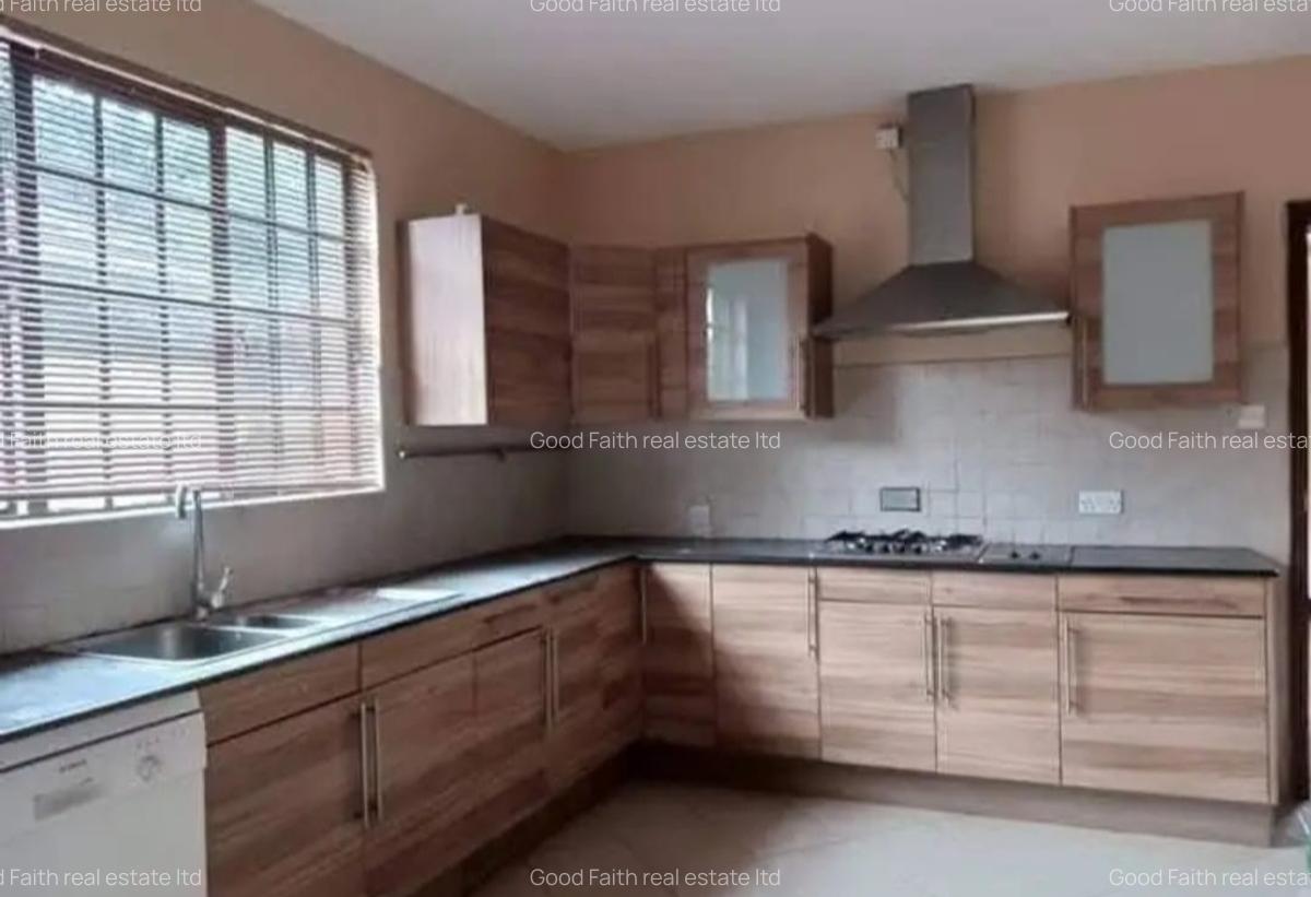 4 Bed House with En Suite in Karen - 5