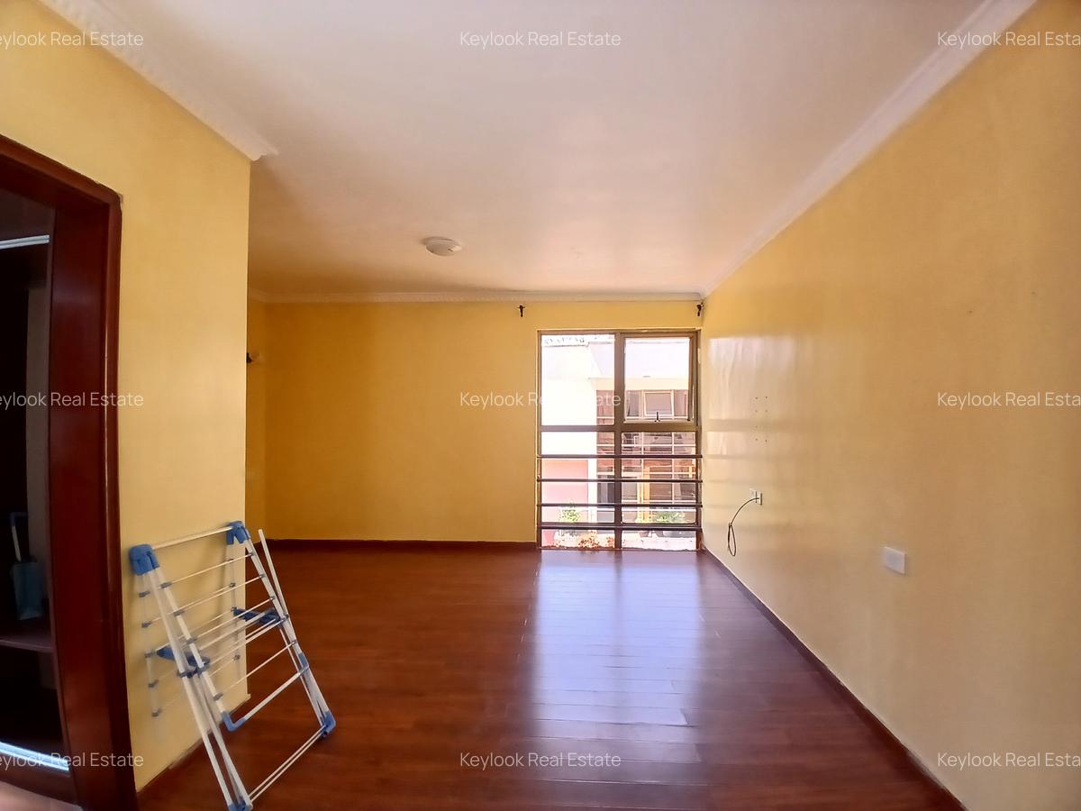 5 Bed Townhouse with En Suite at Lavington Green - 7