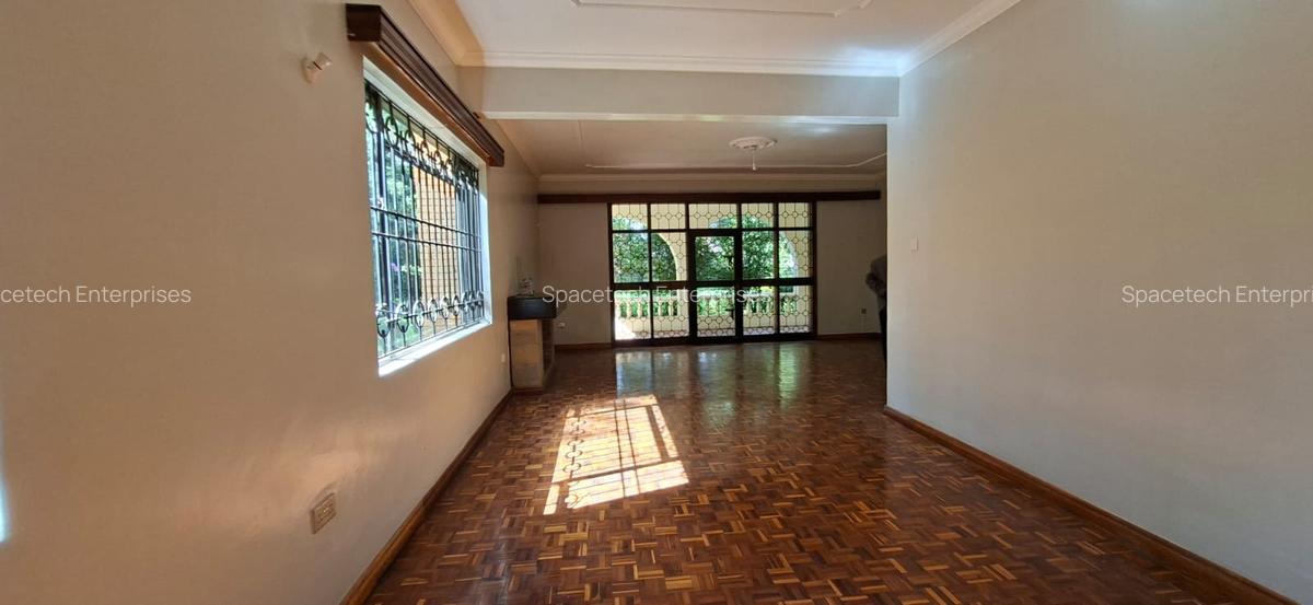 5 Bed House with Staff Quarters in Nyari - 8